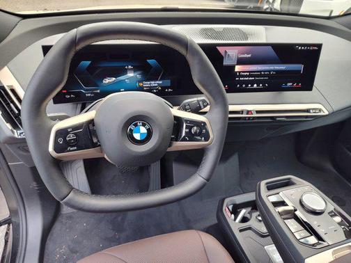 2026 BMW iX xDrive45