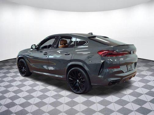 2022 BMW X6 M50i