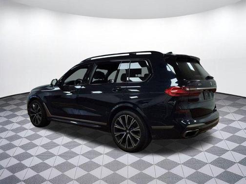 2021 BMW X7 M50i