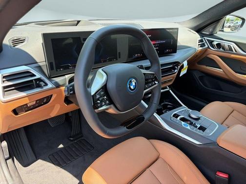 Black Sapphire Metallic 2026 BMW i4 Gran Coupe xDrive40