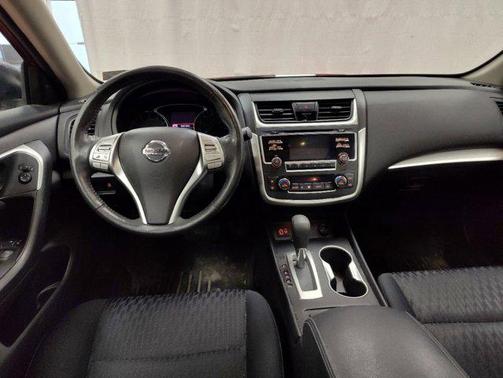 2017 Nissan Altima 2.5 SV