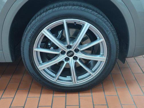 2024 Audi SQ5 3.0T Premium
