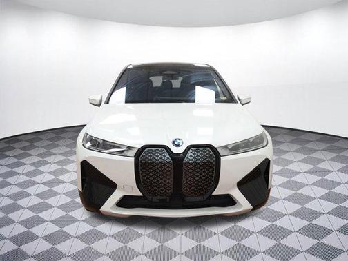 2025 BMW iX xDrive50