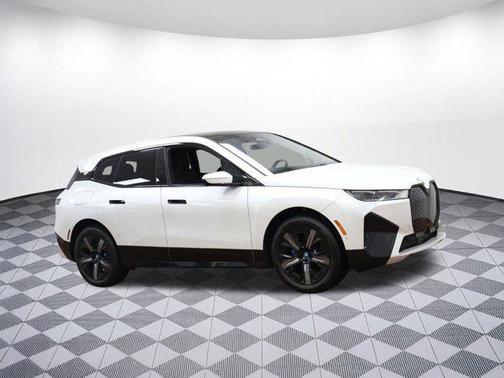 2025 BMW iX xDrive50