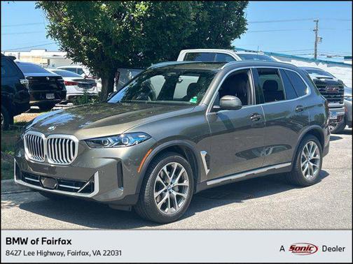 Manhattan Green Metallic 2026 BMW X5 xDrive40i