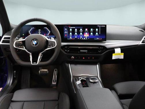 2025 BMW 330 i xDrive