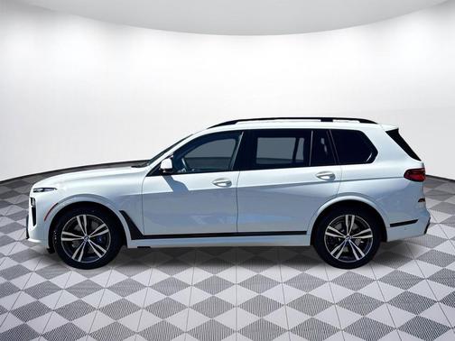 Alpine White 2024 BMW X7 xDrive40i
