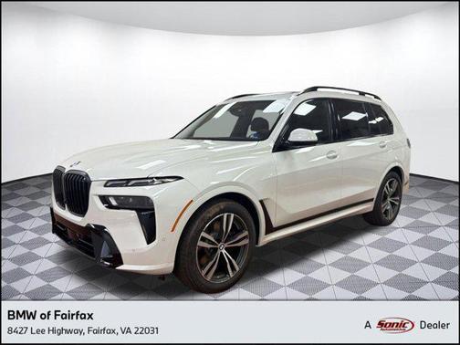 Mineral White Metallic 2026 BMW X7 xDrive40i