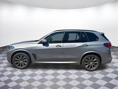 Skyscraper Grey Metallic 2026 BMW X5 xDrive40i