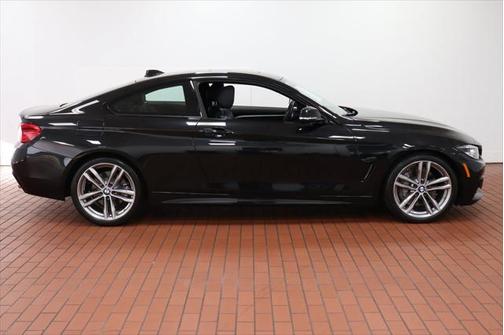 Black Sapphire Metallic 2019 BMW 440 i