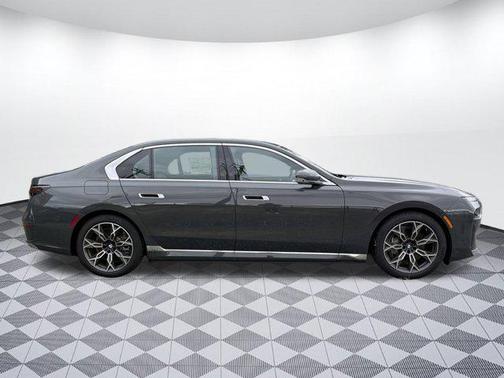 2024 BMW i7 eDrive50