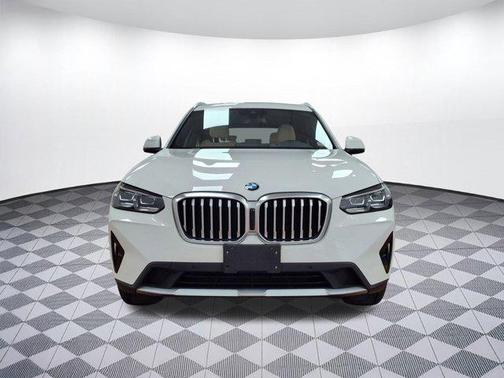 2025 BMW 330 i xDrive