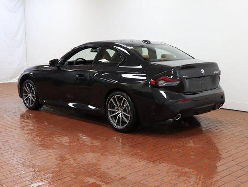 2024 BMW 230 i xDrive
