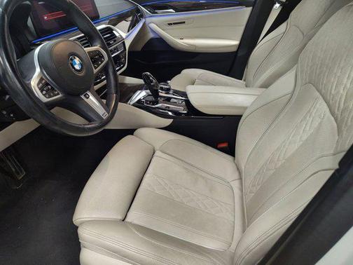 2022 BMW M550 i Xdrive