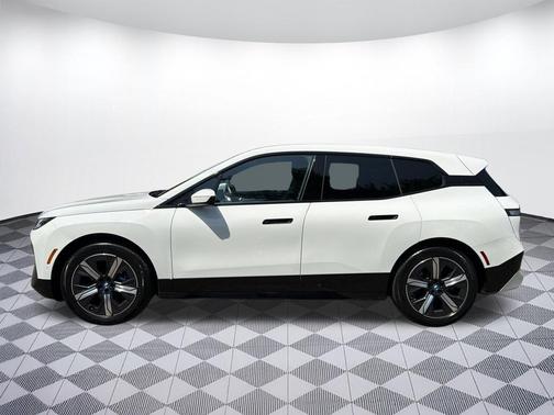 Alpine White 2024 BMW iX xDrive50