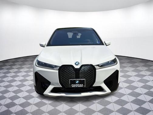 Alpine White 2024 BMW iX xDrive50