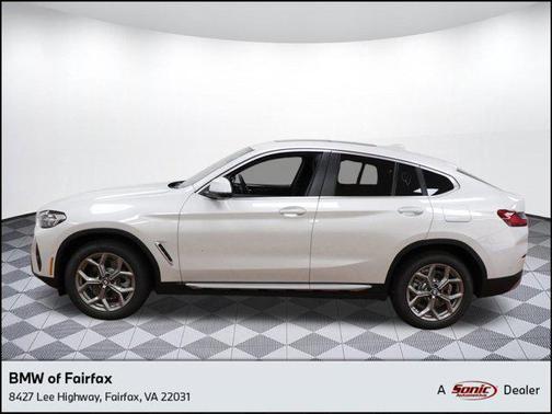 2024 BMW X4 xDrive30i