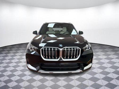 Black Sapphire Metallic 2026 BMW X1 xDrive28i