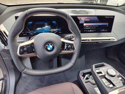 2026 BMW iX xDrive60