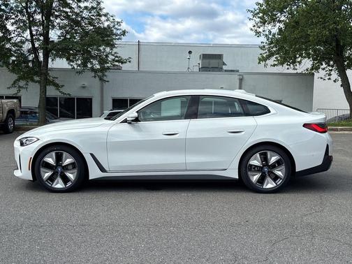 Alpine White 2023 BMW i4 Gran Coupe eDrive35