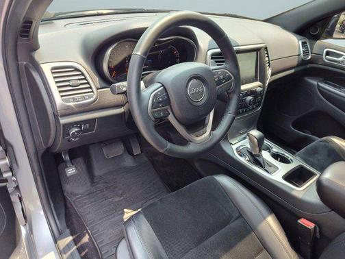 2017 Jeep Grand Cherokee Altitude