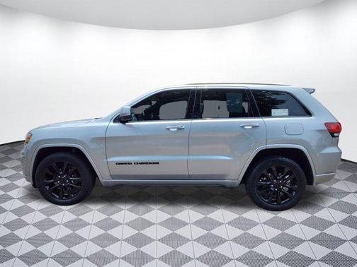2017 Jeep Grand Cherokee Altitude