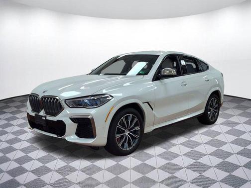 2022 BMW X6 M50i