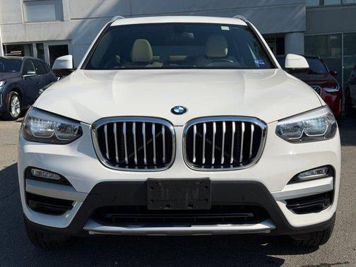White 2018 BMW X3 xDrive30i