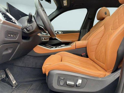 Alpine White 2024 BMW X5 xDrive40i