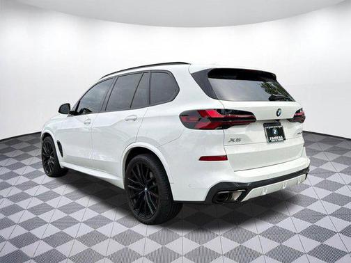 Alpine White 2024 BMW X5 xDrive40i