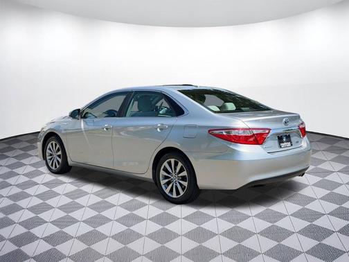 Celestial Silver Metallic 2015 Toyota Camry Hybrid XLE