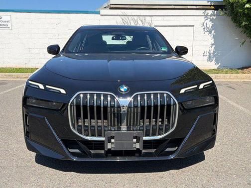 Carbon Black Metallic 2023 BMW 760 i xDrive
