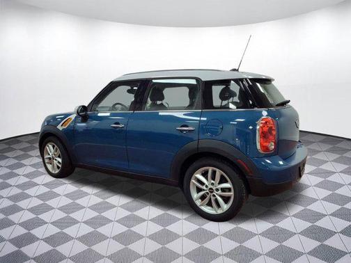 2012 MINI Cooper Countryman Base