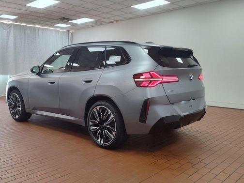 2026 BMW X7 M60i