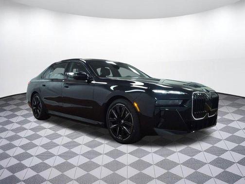 2026 BMW 750e i xDrive