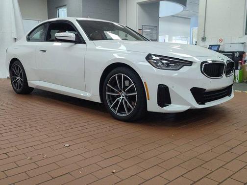 2023 BMW 230 i xDrive