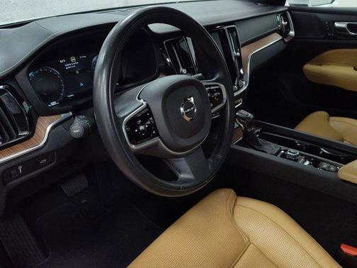 2019 Volvo S60 T5