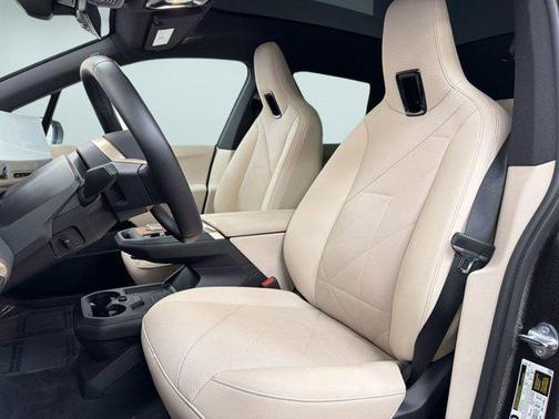 Alpine White 2023 BMW iX xDrive50