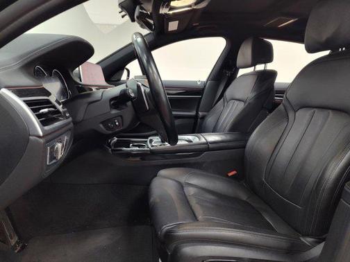 2019 BMW 740 xDrive