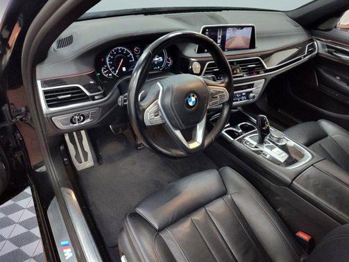 2019 BMW 740 xDrive