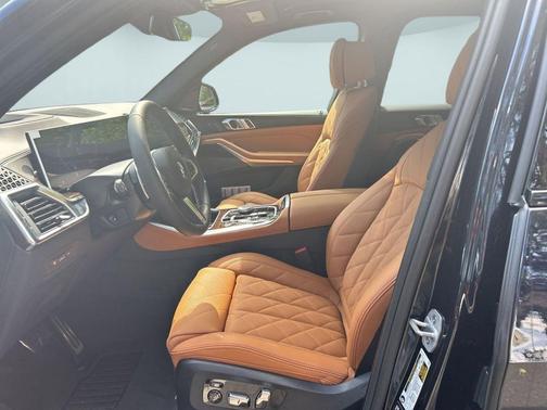 Carbon Black Metallic 2026 BMW X5 xDrive40i