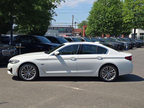 Alpine White 2023 BMW 530e Base