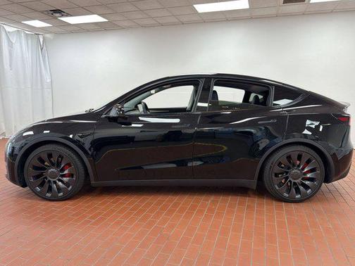 Solid Black 2023 Tesla Model Y Performance Dual Motor All-Wheel Drive