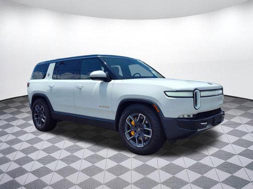 2023 Rivian R1S Adventure
