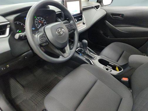 2025 Toyota Corolla Hybrid LE