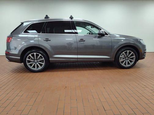 2019 Audi Q7 55 Premium Plus