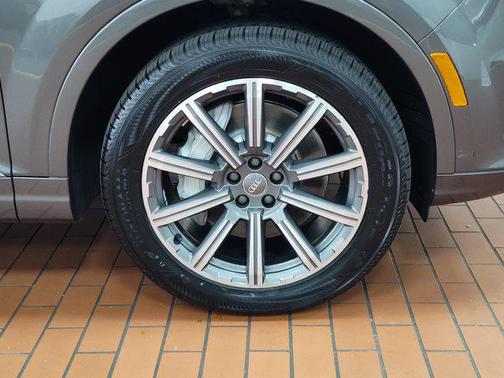 2019 Audi Q7 55 Premium Plus