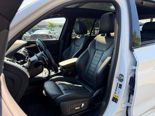 Alpine White 2021 BMW X3 M40i