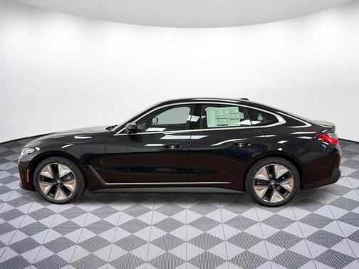 Black Sapphire Metallic 2026 BMW i4 Gran Coupe xDrive40