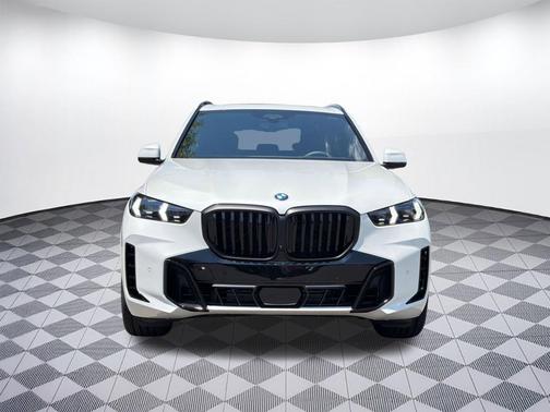 Mineral White Metallic 2026 BMW X5 xDrive40i